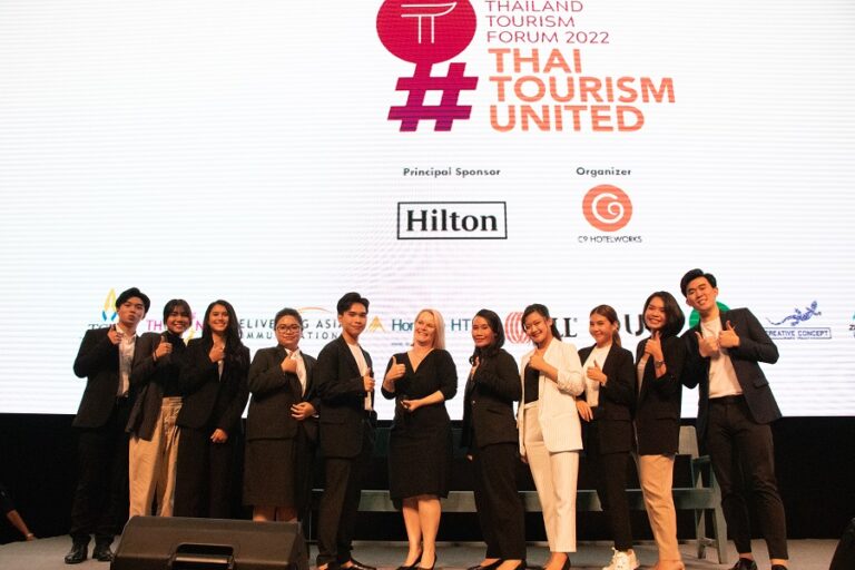 10 students from Dusit Thani College step up on stage of Thailand Tourism Forum 2022, sharing ideas to develop tourism and service industry