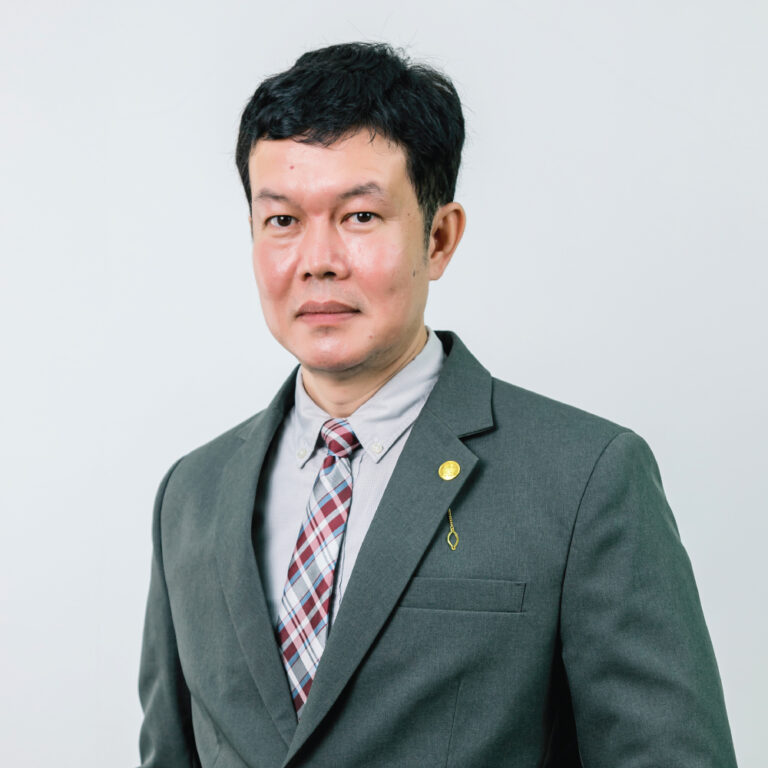 ชรัตน์ บูรณะสมทบ