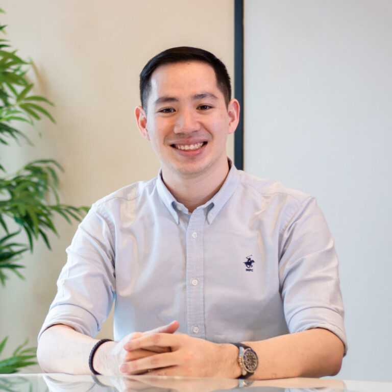 คุณศิวพล ปลื้มธีรวงศ์