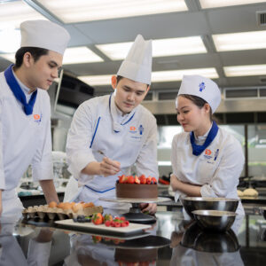 สมัครเรียนหลักสูตรปริญญาตรี