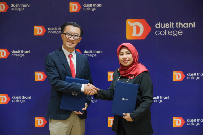Dusit Thani College signs an MoU with Ascensus Institute Singapore to connect and expand knowledge between the two countries  