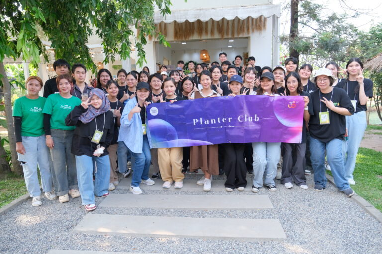 Planter Club Students from Dusit Thani College Gain Hands-On Organic Farming Experience at Greenville Farm Café