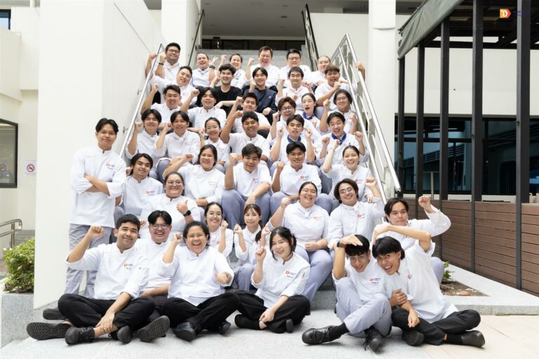 วิทยาลัยดุสิตธานีจัดการแข่งขันภายในประกอบอาหารตะวันตกแบบวัตถุดิบปริศนา 