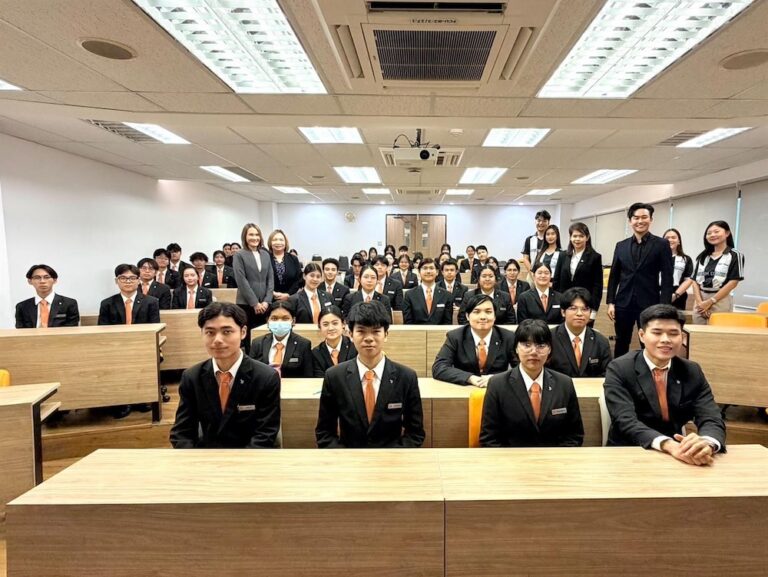 วิทยาลัยดุสิตธานีจัดโครงการ “บุคลิกภาพคือพาสสปอร์ตสู่อุตสาหกรรมบริการ” เตรียมความพร้อมนักศึกษาสู่โลกการทำงาน