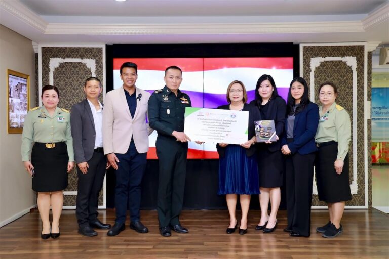 สมาคมศิษย์เก่าวิทยาลัยดุสิตธานี โรงแรมดุสิต ปริ๊นเซส ศรีนครินทร์ และวิทยาลัยดุสิตธานี บริจาคเงินจากงานดินเนอร์การกุศลแก่องค์การสงเคราะห์ทหารผ่านศึก 