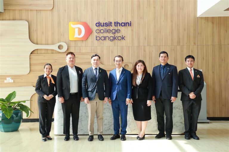 เอกอัครราชทูตมองโกเลียประจำประเทศไทยให้เกียรติเยี่ยมชมวิทยาลัยดุสิตธานี