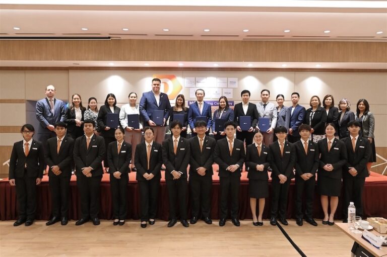 Dusit Thani College Signs MoU with Nine Leading Hotels and Enterprises to Cultivate Global Professional Skills for Students