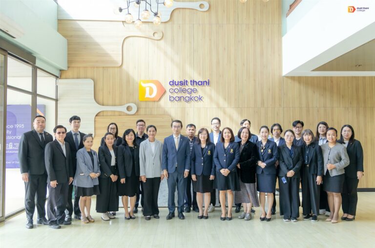 Dusit Thani College collaborates with Chulalongkorn University and The Food School to create the prototype of healthy food innovation “GIN-D” 